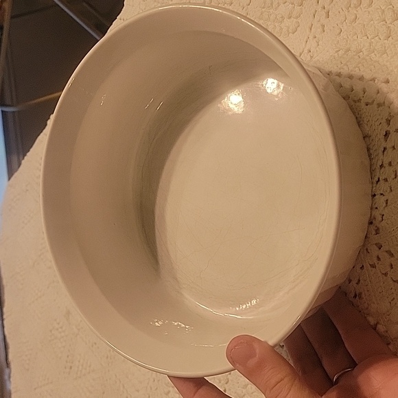 Cordon Bleu 1 qt round & Corningware French White 1.5 qt round sold as set - Picture 4 of 5